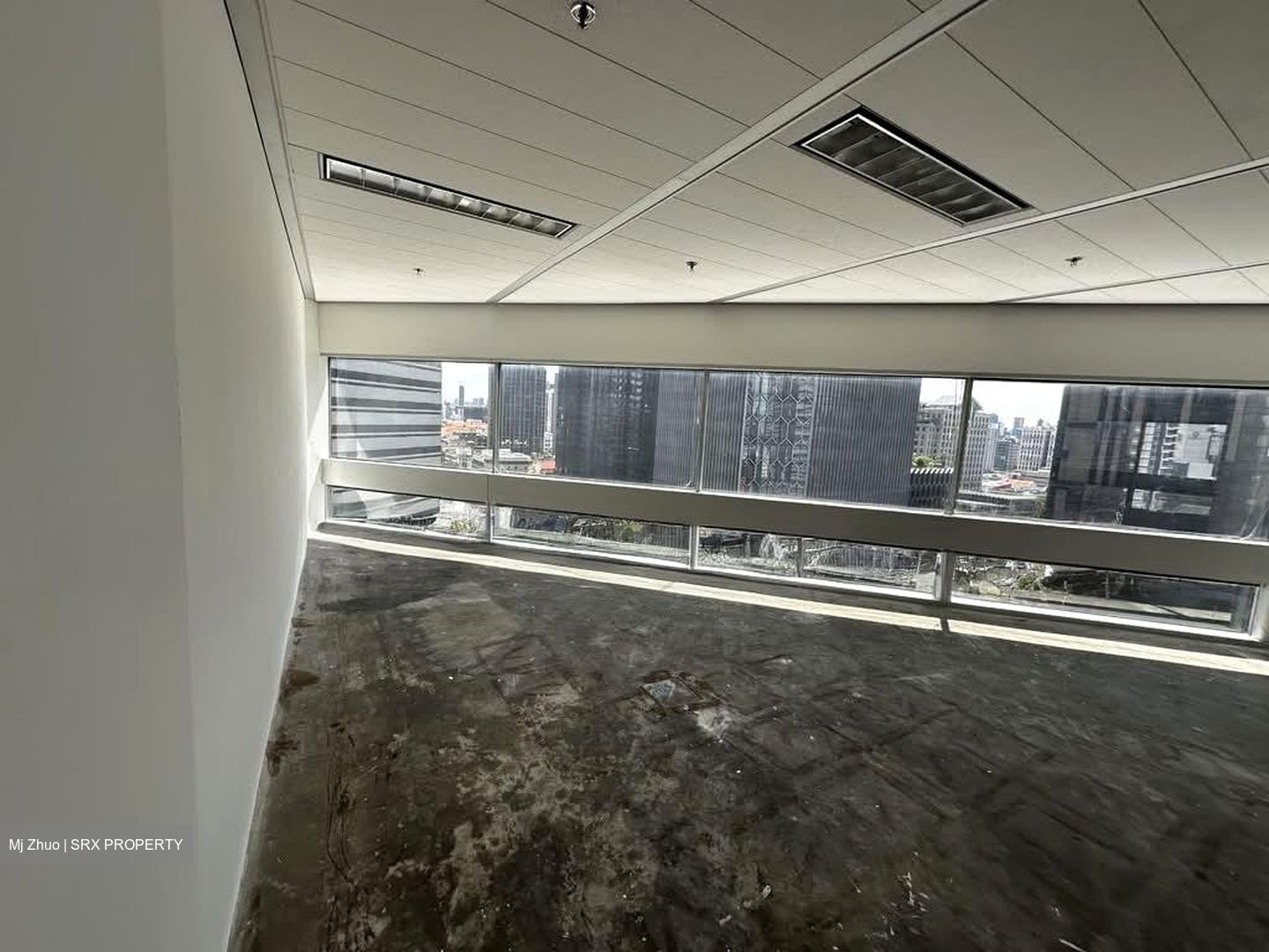 Gateway East (D7), Office #544182511